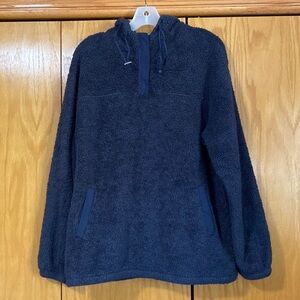 Women’s large hooded Sherpa sweatshirt